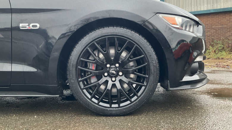 Ford Mustang 5.0 V8 GT 2dr Auto Petrol Coupe